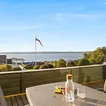 Elisabete - 600m From The Sea By Interhome Vakantiehuis *