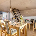 Elisabete - 600m From The Sea By Interhome *