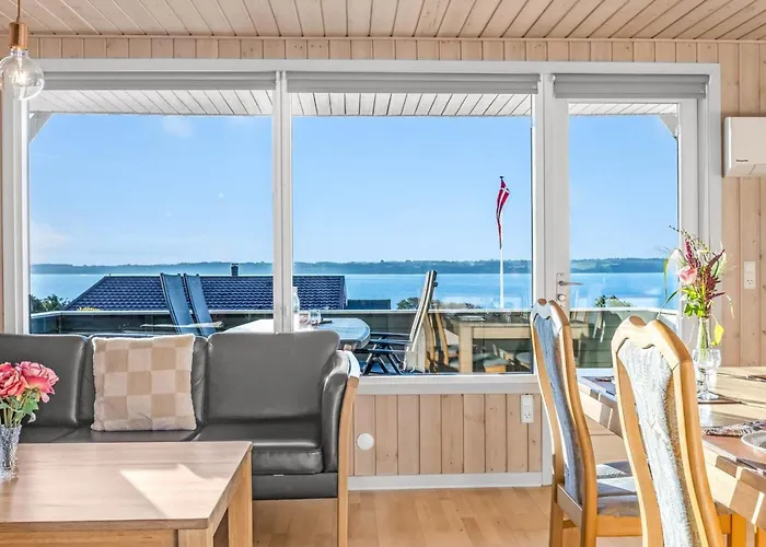 Elisabete - 600m From The Sea By Interhome *